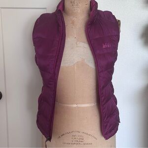 Like NEW REI Co-op down packable insulated puffer vest, berry color, size xs